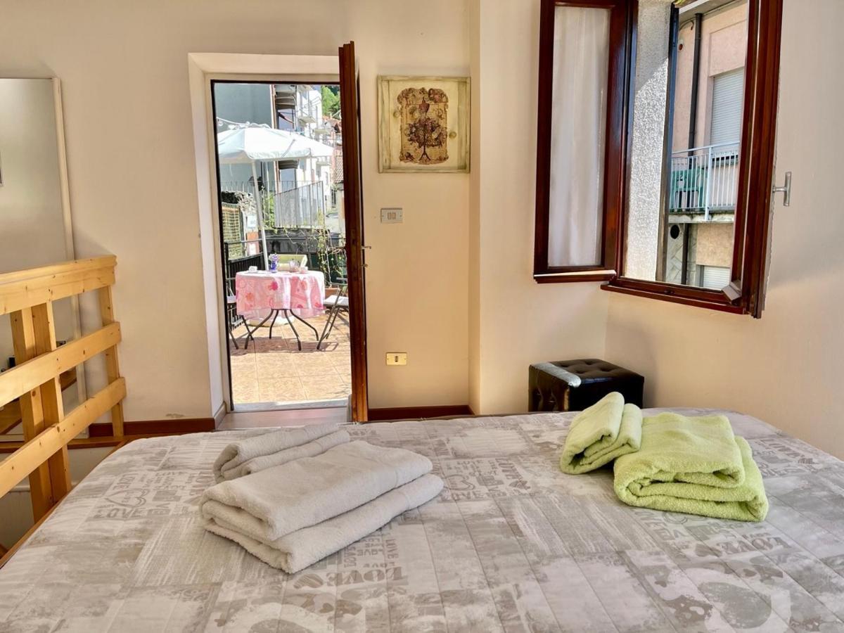 Ferienwohnung Casa Elena Sueglio Exterior foto
