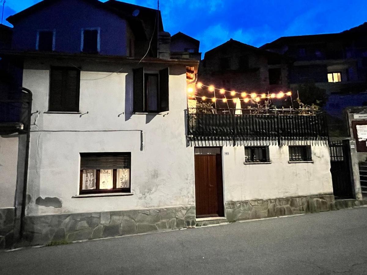 Ferienwohnung Casa Elena Sueglio Exterior foto